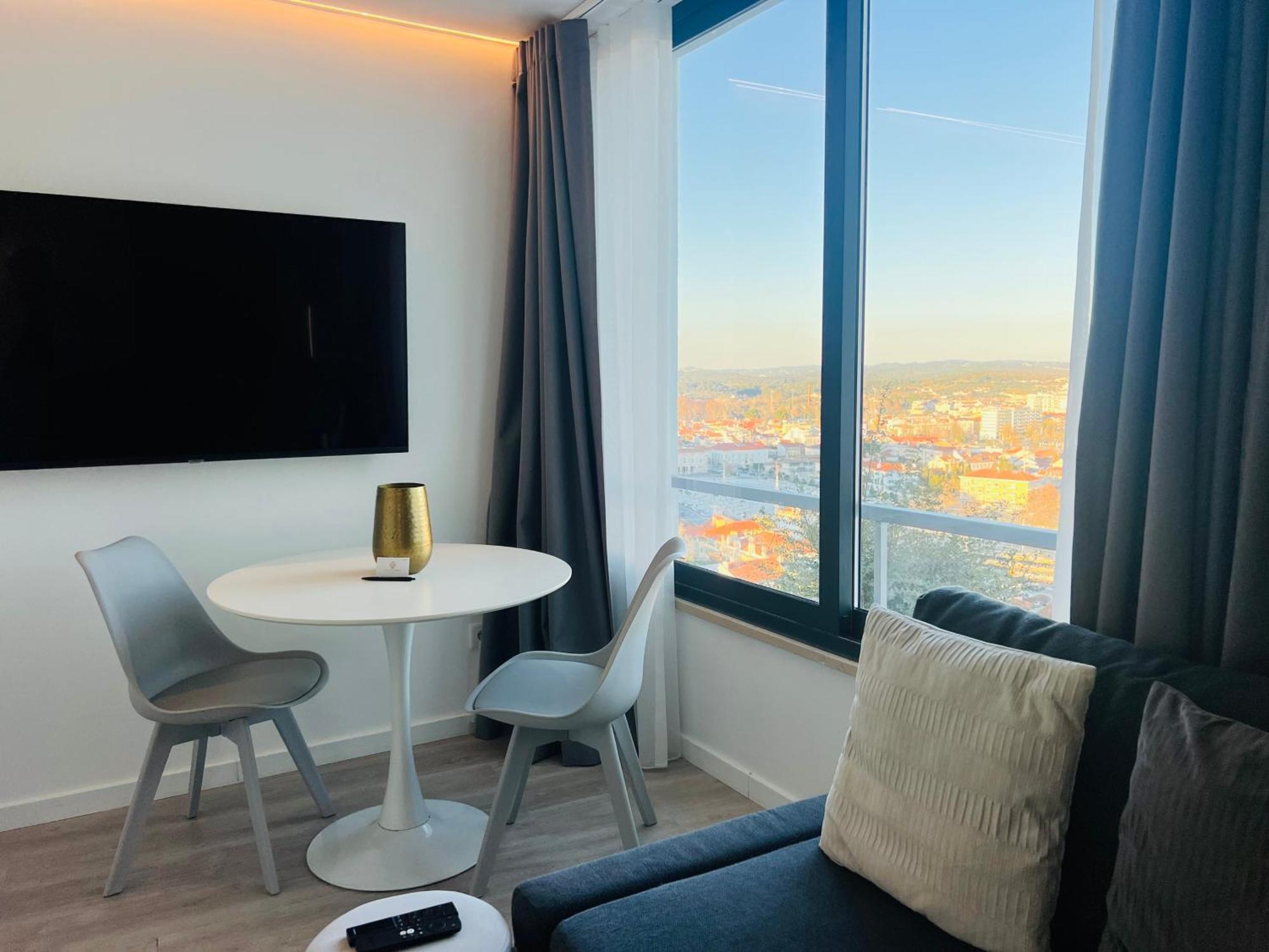 Vila Pombal Tomar Apartments - Pool & City Views Екстер'єр фото